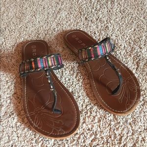 Roper flip flops size 10